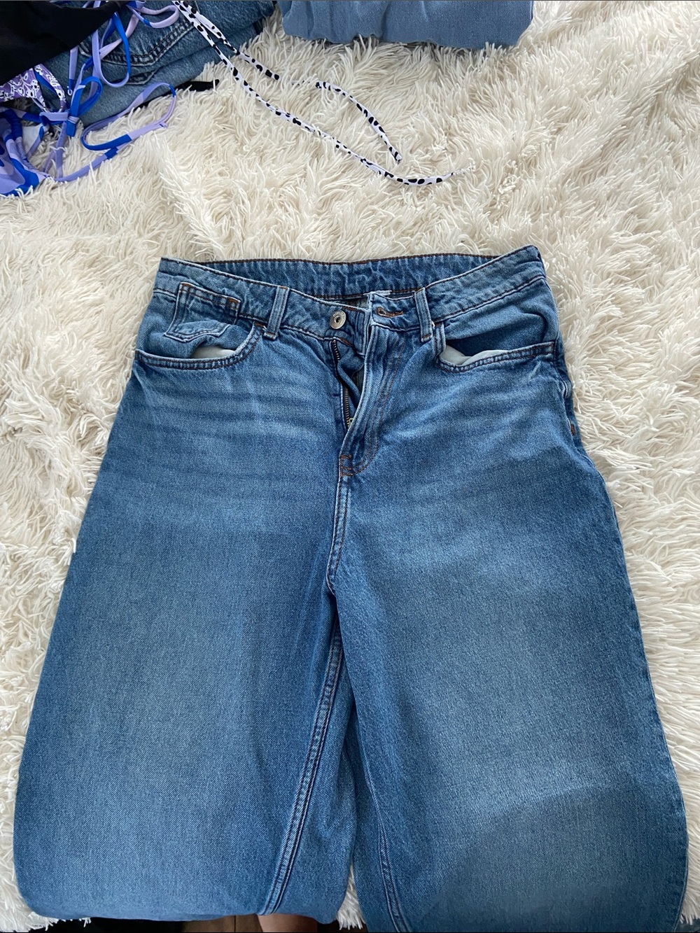 Brandy Melville Light-Midwash Blue Boyfriend Jeans